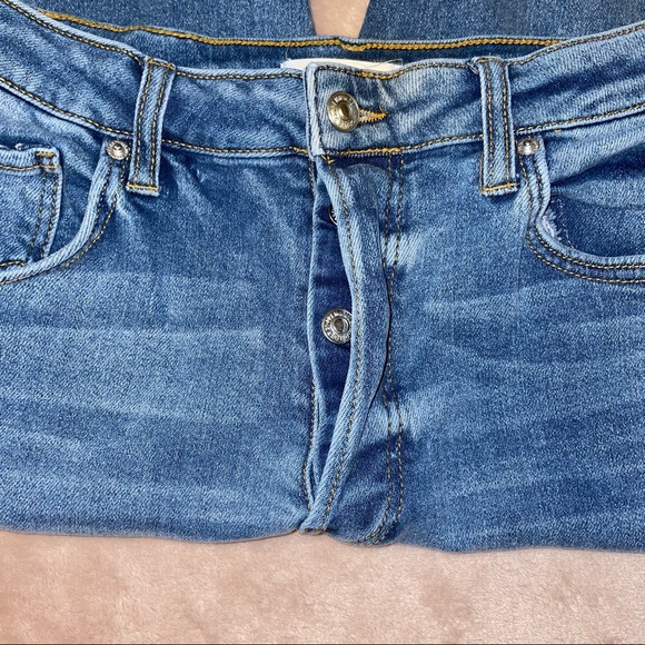 Forever 21 Jean size 30 - Picture 2 of 8